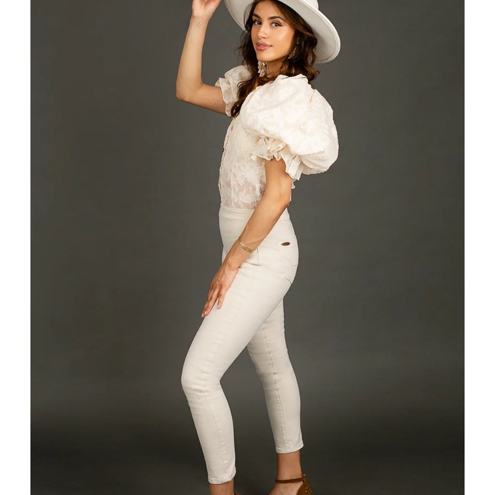 NWT Joyfolie Brytny Denim in Ecru